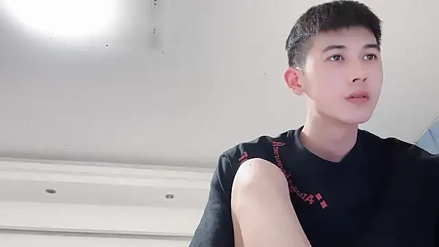 xiaojie2563 online show from August 7, 2026, 10:54 am