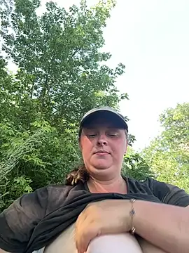 Snapshot of Sophia_BigBoobss_1 chatting on August 1, 2026, 1:20 pm Sophia BigBoobss 1 online show from August 1, 2026, 1:20 pm