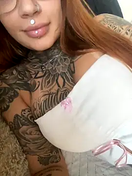 sereiaruiva99 online show from September 13, 2025, 9:04 pm