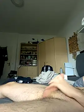 xmilolivex online show from December 21, 2025, 1:13 pm