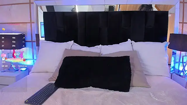 GretaVelvet online show from October 31, 2025, 8:27 pm