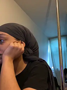 Velvetraexo online show from March 25, 2026, 8:19 pm