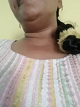 Snapshot of Monika_Telugu_Girl chatting on September 15, 2025, 9:43 am Monika Telugu Girl online show from September 15, 2025, 9:43 am