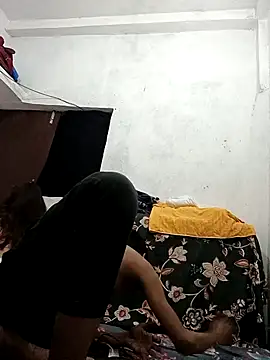 hiddennisha online show from October 2, 2025, 4:38 am