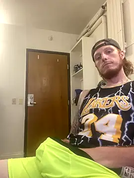 Snapshot of BIGxRED chatting on September 16, 2025, 6:31 pm BIGxRED online show from September 16, 2025, 6:31 pm