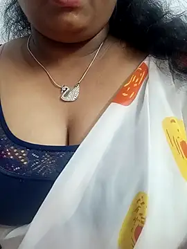 Snapshot of Divya-Lovely chatting on October 3, 2025, 6:42 pm Divya-Lovely online show from October 3, 2025, 6:42 pm