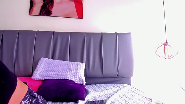 iisabella noa online show from March 28, 2026, 12:50 pm