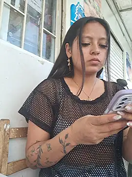 LunaHot 777 online show from November 21, 2025, 6:29 pm