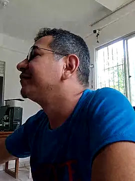 JPJALENQUER online show from May 1, 2026, 1:49 pm