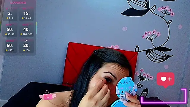 Aly Smith  online show from November 29, 2025, 11:54 am