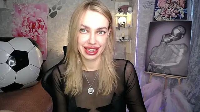 Snapshot of NickyAdamidi chatting on July 17, 2026, 4:15 pm NickyAdamidi online show from July 17, 2026, 4:15 pm