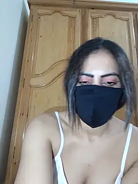 Snapshot of ghadiraa chatting on February 23, 2026, 12:34 am ghadiraa online show from February 23, 2026, 12:34 am