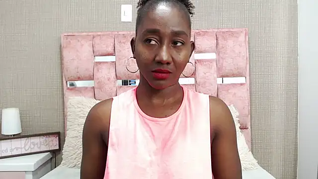 NahomyHawk online show from March 12, 2026, 11:47 am