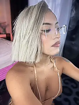 MystiqueXXX online show from November 24, 2025, 1:11 pm