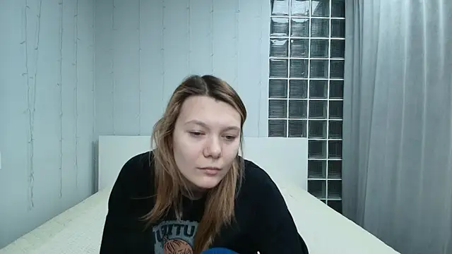 Sunny Sammy online show from April 19, 2026, 1:28 am