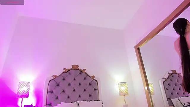 HarleyQueen666 online show from April 15, 2026, 10:54 am