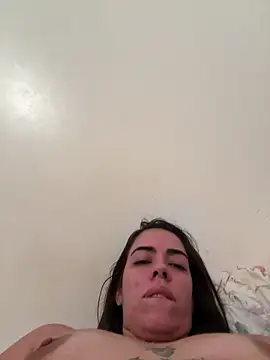 Snapshot of Bela2067 chatting on February 22, 2026, 10:44 pm Bela2067 online show from February 22, 2026, 10:44 pm