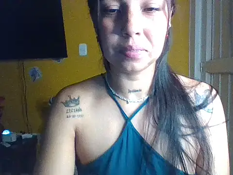 Snapshot of EmmaSplycer02 chatting on April 14, 2026, 2:49 am EmmaSplycer02 online show from April 14, 2026, 2:49 am