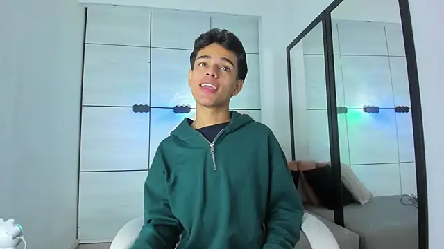 owen  johnson online show from October 12, 2025, 11:55 am