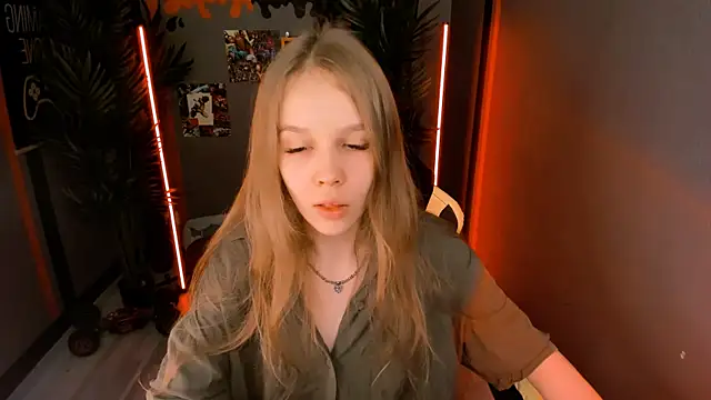 Selen hells weet online show from October 20, 2025, 3:45 pm