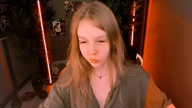 Selen hells weet online show from October 19, 2025, 3:59 pm