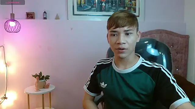 nathanclay online show from November 12, 2025, 2:59 am