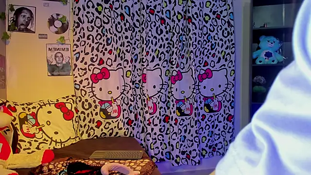 Snapshot of thania_777 chatting on October 30, 2025, 10:50 pm thania 777 online show from October 30, 2025, 10:50 pm