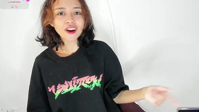 Snapshot of brisazanes chatting on February 19, 2026, 10:12 am brisazanes online show from February 19, 2026, 10:12 am