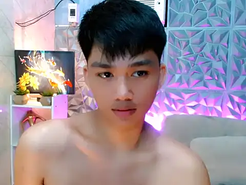Snapshot of Mister_officer69 chatting on June 20, 2026, 1:16 pm Mister officer69 online show from June 20, 2026, 1:16 pm