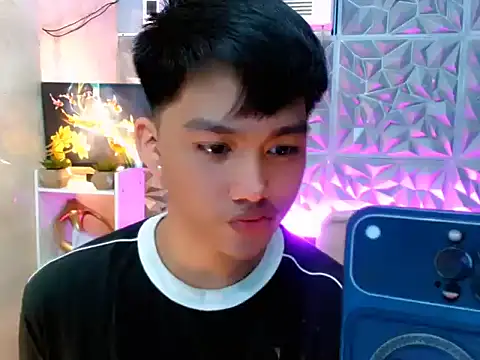 Snapshot of Mister_officer69 chatting on June 21, 2026, 7:47 am Mister officer69 online show from June 21, 2026, 7:47 am