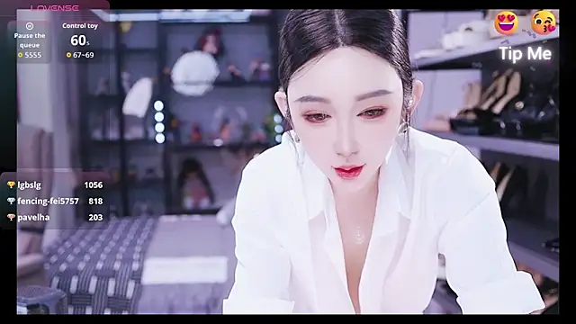 kelariy online show from November 11, 2025, 1:06 pm