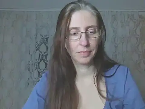 CandiCole online show from November 21, 2025, 3:55 pm