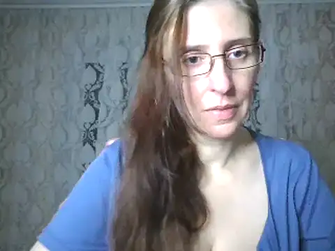 CandiCole online show from November 21, 2025, 3:49 am