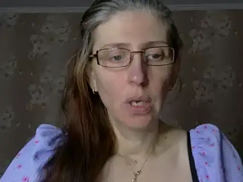 CandiCole online show from March 31, 2026, 6:37 am