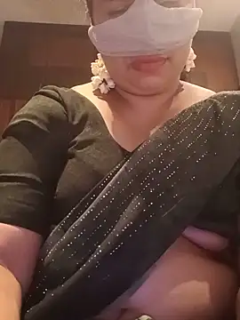 Snapshot of Tamil_Sivani chatting on June 5, 2026, 1:06 pm Tamil Sivani online show from June 5, 2026, 1:06 pm