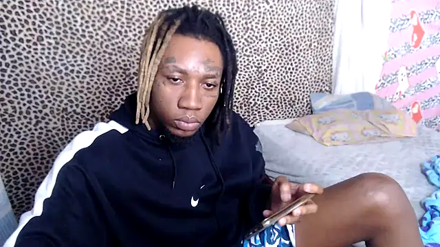Snapshot of mike_ross11 chatting on July 13, 2026, 1:32 pm mike ross11 online show from July 13, 2026, 1:32 pm