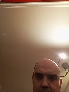 Snapshot of geli45 chatting on March 3, 2026, 11:12 pm geli45 online show from March 3, 2026, 11:12 pm