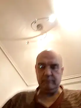 geli45 online show from April 18, 2026, 10:10 pm