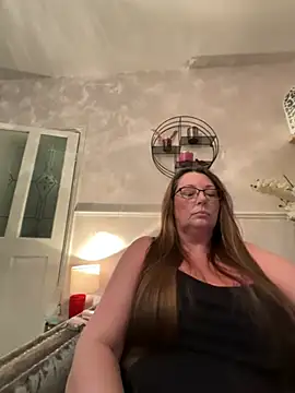 BuxomKitty BBW online show from April 3, 2026, 7:42 pm