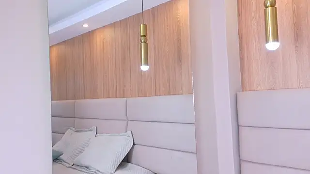 ZoehAngel online show from March 27, 2026, 2:29 pm