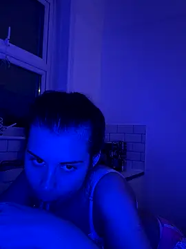 Snapshot of AlitaNova chatting on September 15, 2025, 9:26 pm AlitaNova online show from September 15, 2025, 9:26 pm