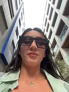 Snapshot of Ninabigtitied chatting on November 27, 2025, 1:22 pm Ninabigtitied online show from November 27, 2025, 1:22 pm