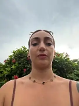 Snapshot of Ninabigtitied chatting on February 15, 2026, 9:14 pm Ninabigtitied online show from February 15, 2026, 9:14 pm