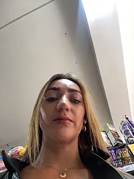 Snapshot of Ninabigtitied chatting on February 19, 2026, 2:47 pm Ninabigtitied online show from February 19, 2026, 2:47 pm