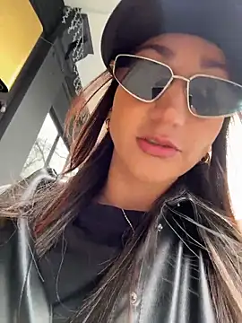 Snapshot of Ninabigtitied chatting on February 3, 2026, 11:15 am Ninabigtitied online show from February 3, 2026, 11:15 am