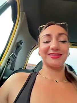 Snapshot of Ninabigtitied chatting on February 17, 2026, 2:36 pm Ninabigtitied online show from February 17, 2026, 2:36 pm