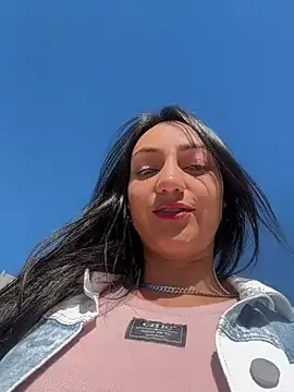 Snapshot of Ninabigtitied chatting on October 6, 2025, 12:50 pm Ninabigtitied online show from October 6, 2025, 12:50 pm