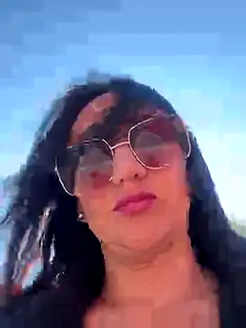 Snapshot of Ninabigtitied chatting on October 9, 2025, 12:17 pm Ninabigtitied online show from October 9, 2025, 12:17 pm