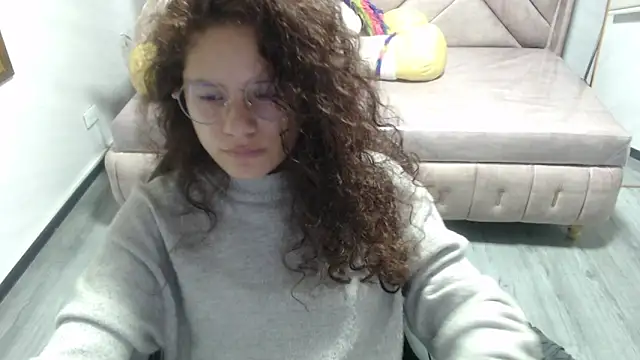 Snapshot of Velvet_Moon_V chatting on November 5, 2025, 1:25 pm Velvet Moon V online show from November 5, 2025, 1:25 pm