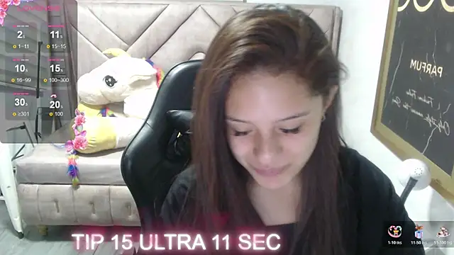 Snapshot of Velvet_Moon_V chatting on December 4, 2025, 1:10 pm Velvet Moon V online show from December 4, 2025, 1:10 pm